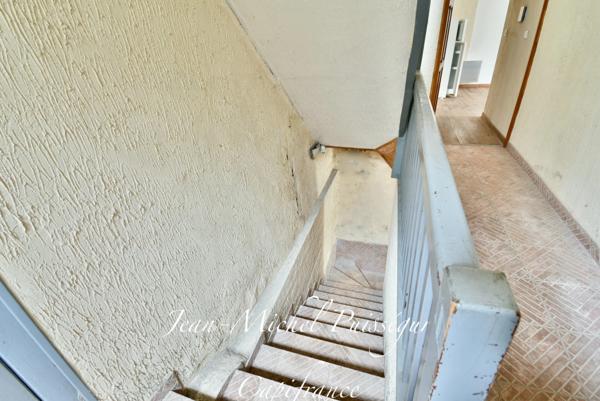 Immeuble à vendre SAINT BEAT LEZ (31) 4 Apprtements du T2 au T3