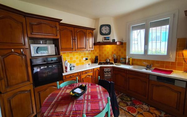 Maison à vendre    4 pièces • 180 m2 Barjac