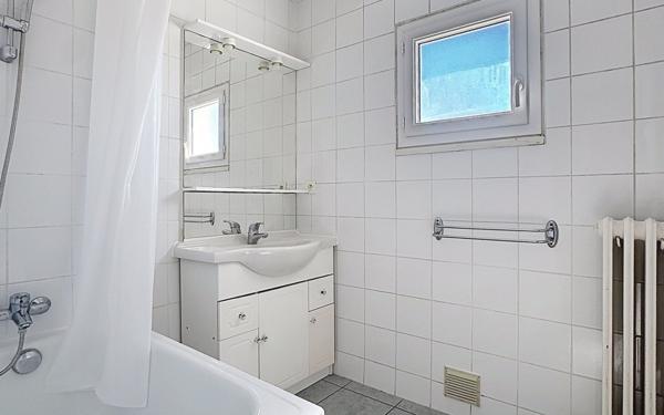 Appartement à vendre    3 pièces • 55 m2 Tours