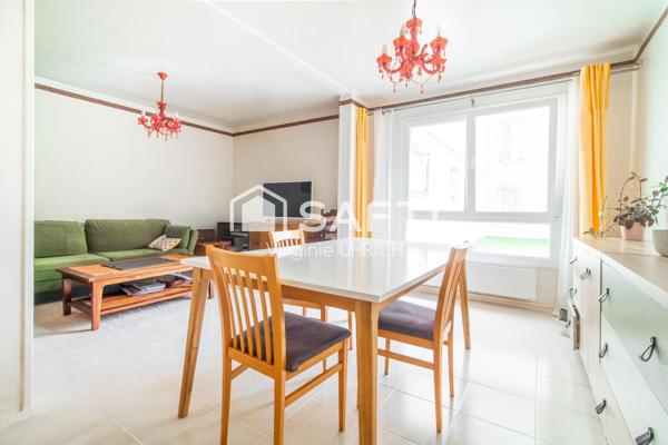Appartement  T4, à vendre, à Montigny-Le-Bretonneux, proche Gare( St Quentin en Yvelines), commerces, Facs, tout en étant calme( piéton)!