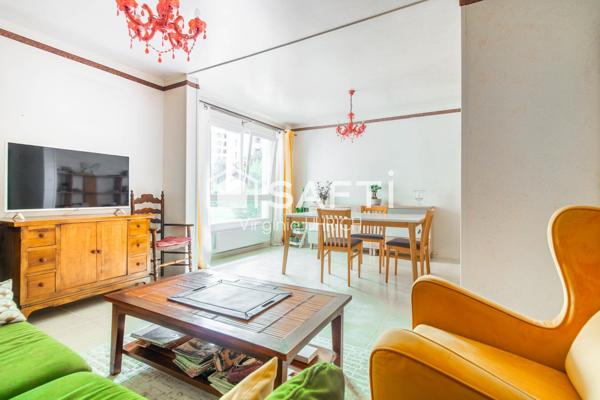 Appartement  T4, à vendre, à Montigny-Le-Bretonneux, proche Gare( St Quentin en Yvelines), commerces, Facs, tout en étant calme( piéton)!