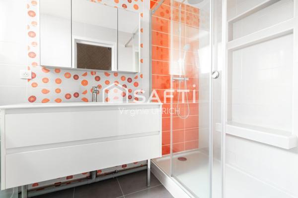 Appartement  T4, à vendre, à Montigny-Le-Bretonneux, proche Gare( St Quentin en Yvelines), commerces, Facs, tout en étant calme( piéton)!
