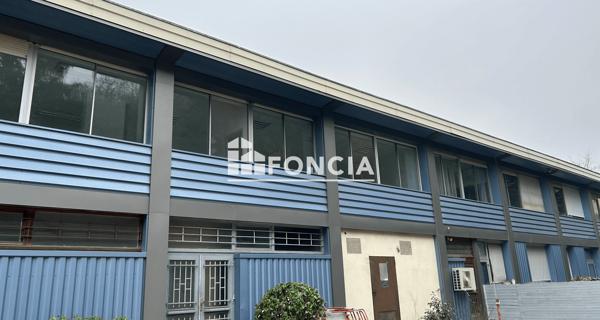 Location Local commercial 6 pièces 213 m² - Vienne 38200