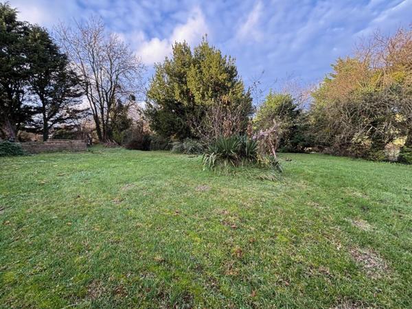 A VENDRE - GERMIGNY SUR LOIRE - Maison independante 2 chambres possible +