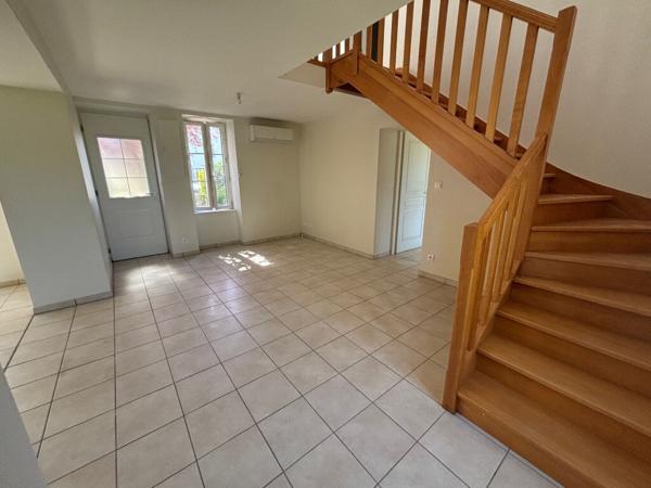 A VENDRE - GERMIGNY SUR LOIRE - Maison independante 2 chambres possible +