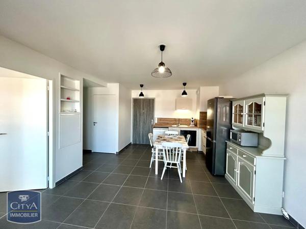 Appartement à louer 2 pièces 42.7m² Albi (81000)