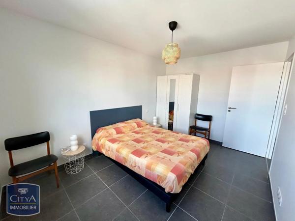 Appartement à louer 2 pièces 42.7m² Albi (81000)