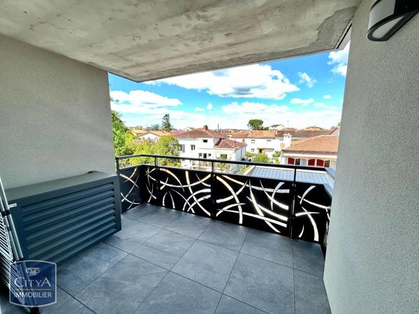 Appartement à louer 2 pièces 42.7m² Albi (81000)