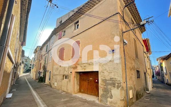 Immeuble à vendre    5 pièces •  Pont-Saint-Esprit