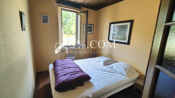 Maison
                                                                                                                                                                                                                                                                                                                        8 pièce(s)                                                                                                                                                                                                          6 chambre(s)                                                                                                                                                                                                          232.24  m²
