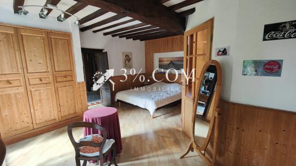 Maison
                                                                                                                                                                                                                                                                                                                        8 pièce(s)                                                                                                                                                                                                          6 chambre(s)                                                                                                                                                                                                          232.24  m²