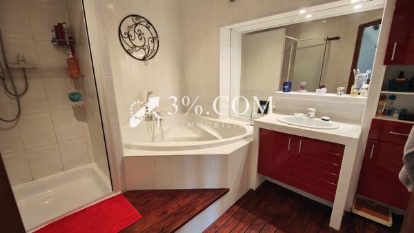 Maison
                                                                                                                                                                                                                                                                                                                        8 pièce(s)                                                                                                                                                                                                          6 chambre(s)                                                                                                                                                                                                          232.24  m²