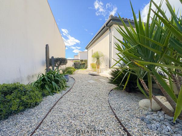 Restinclières (34160) Villa 4 pièces de 114m2 avec piscine et garage