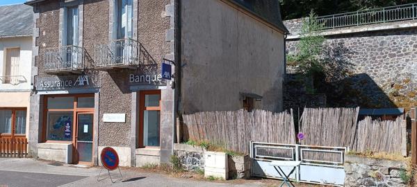 Immeuble à vendre MUROL (63)