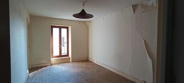 Immeuble à vendre MUROL (63)