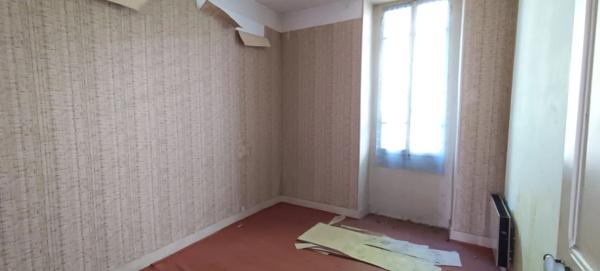 Immeuble à vendre MUROL (63)