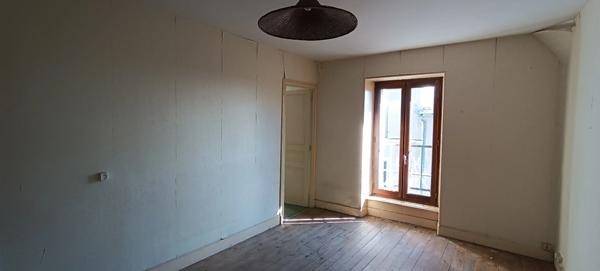 Immeuble à vendre MUROL (63)