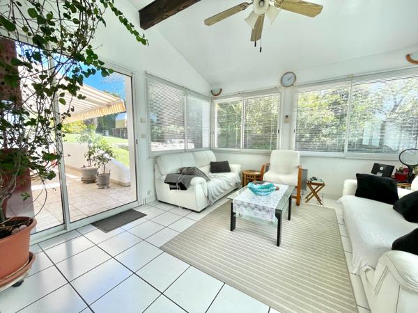 Maison 4 chambres avec T2 indépendant, garage et terrain de 690 m² – 64990 Mouguerre