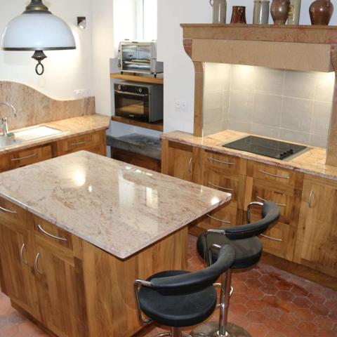 21200 BEAUNE -ENTREPRISE DE MENUISERIE, Atelier 350 M²