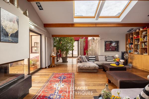 Ancienne imprimerie de plain-pied avec terrasse