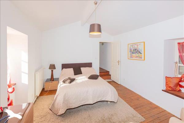 Maison à vendre |  Auch |  10 pièces | 300 m²