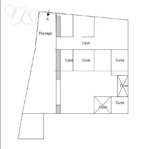 MAISON DE VILLAGE  R+2 AVEC REMISE