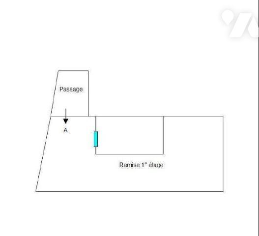 MAISON DE VILLAGE  R+2 AVEC REMISE