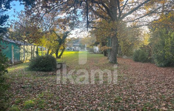 Terrain à Batir de 827 m²