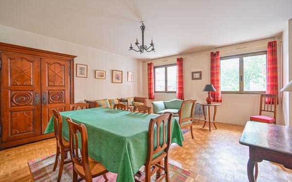 Appartement à vendre    4 pièces • 106 m2 Paris 20