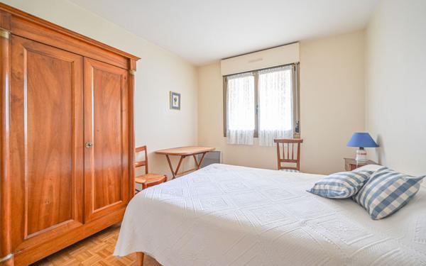 Appartement à vendre    4 pièces • 106 m2 Paris 20