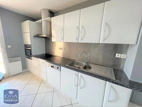 Appartement à louer 5 pièces 123.33m²