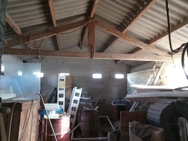 Hangar pour stockage ou garage à ST JUERY