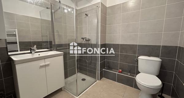 Location Appartement 2 pièces 42.5 m² - Le Thor 84250