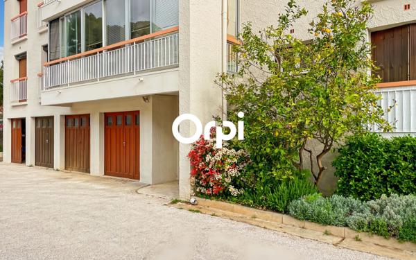 Appartement à vendre    3 pièces • 74,42 m2 La Ciotat