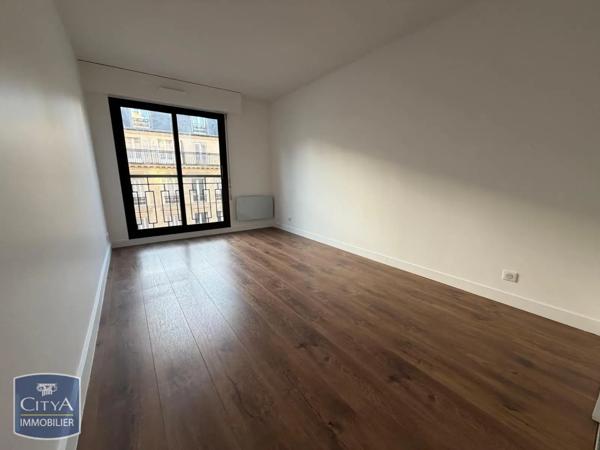 Appartement à louer 4 pièces 108m²