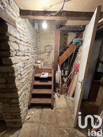 Longère 4 pièces de 120 m² à Saint-Jean-de-Sauves (86330)