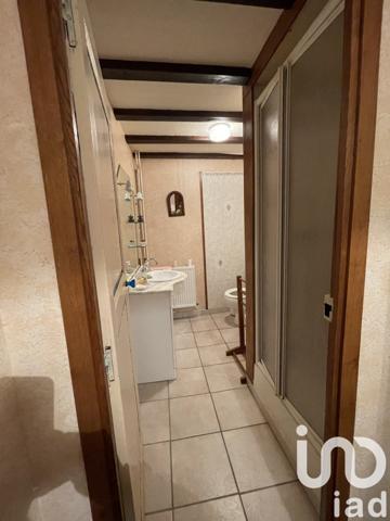 Longère 4 pièces de 120 m² à Saint-Jean-de-Sauves (86330)