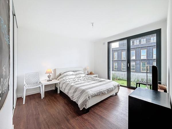 GUIPAVAS : Belle contemporaine d’architecte 7 pièces neuve en viager