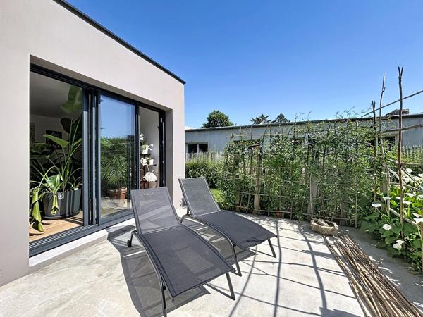 GUIPAVAS : Belle contemporaine d’architecte 7 pièces neuve en viager