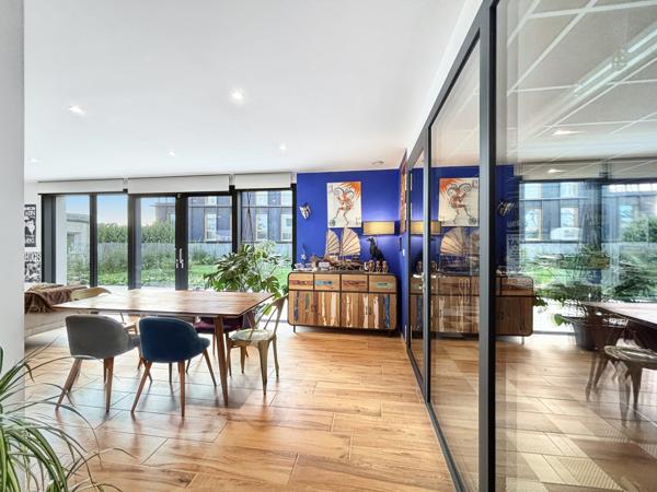 GUIPAVAS : Belle contemporaine d’architecte 7 pièces neuve en viager