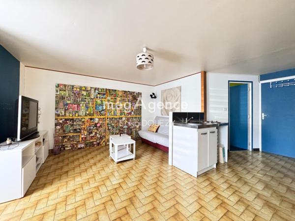 Maison à LES HERBIERS, 85500 - 7 pièces 182m²