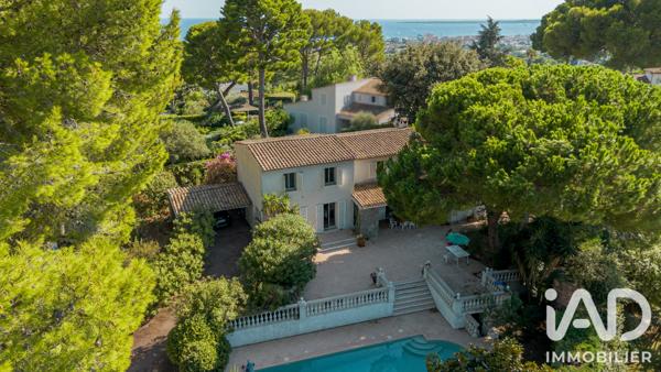 Maison à vendre 7 pièces 191 m² Antibes