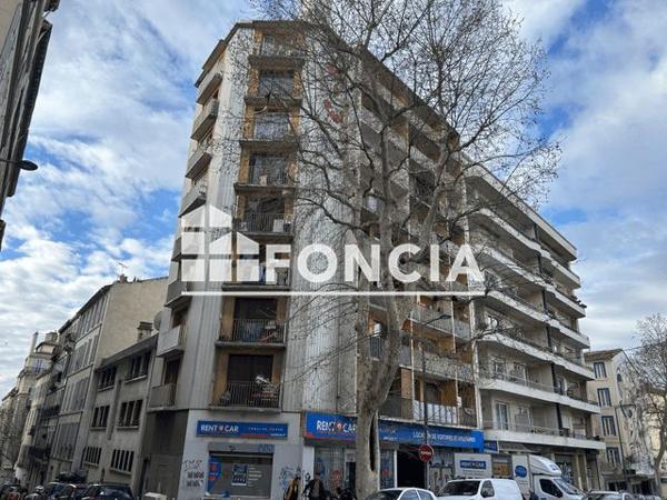 Location Studio 18 m² - 27 RUE LAFAYETTE Marseille 13001