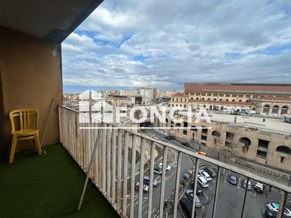 Location Studio 18 m² - 27 RUE LAFAYETTE Marseille 13001
