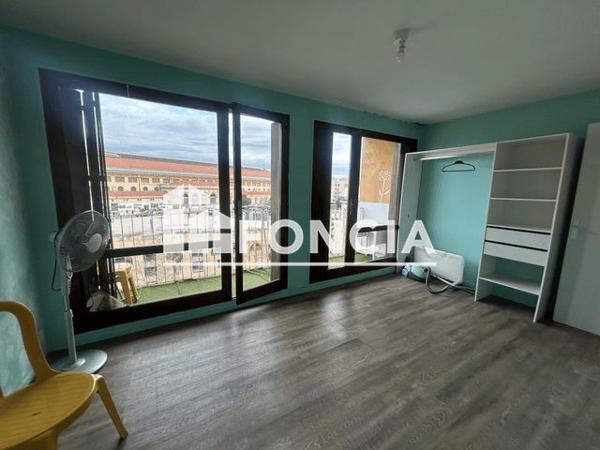 Location Studio 18 m² - 27 RUE LAFAYETTE Marseille 13001
