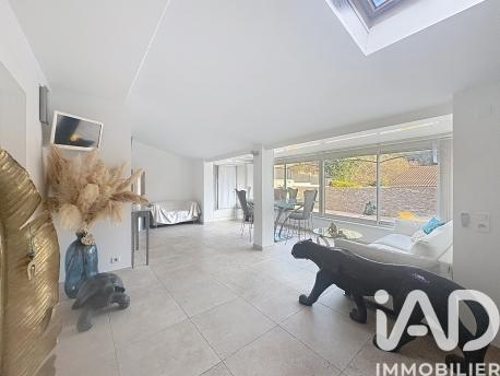 Maison à vendre 6 pièces 136 m² Roquevaire