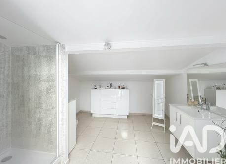 Maison à vendre 6 pièces 136 m² Roquevaire