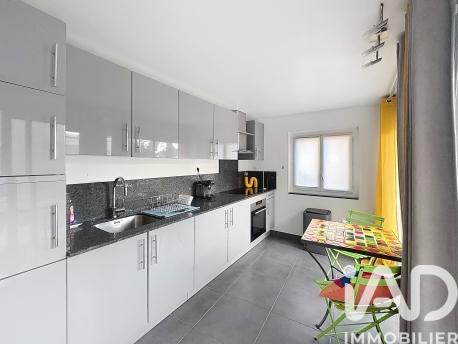 Maison à vendre 6 pièces 136 m² Roquevaire