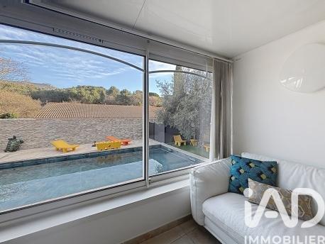 Maison à vendre 6 pièces 136 m² Roquevaire