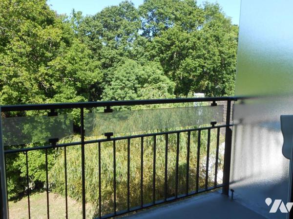 Appartement LES ESSARTS-LE-ROI au dernier étage avec ascenseur